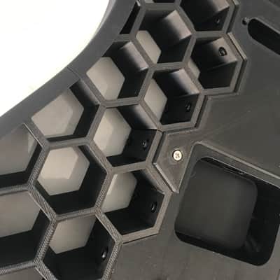 Custom 3D-Printed Guitar Body image 7