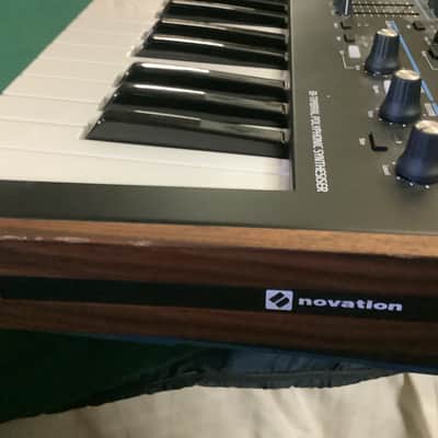 Novation Summit 61 key/16 voice synth Bild 7