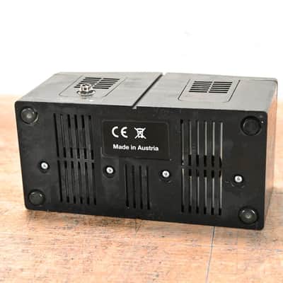 AKG CU4000 Charging Unit for HT4500 and PT4500 (NO POWER SUPPLY) CG01F5W image 7