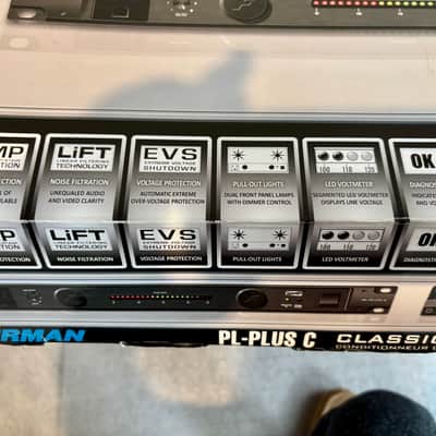 Furman PL Plus-C Classic Power Conditioner image 10