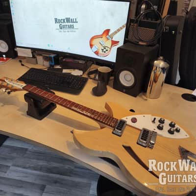Rickenbacker  330  2013 - Mapleglo image 2