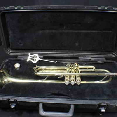 A Bach TR 300 Bb Trumpet in it's Original Case Real Nice # 25 T image 1
