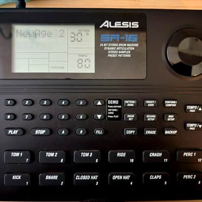 Alesis SR-16 Drum Machine – Excellent Condition – With Power Supply