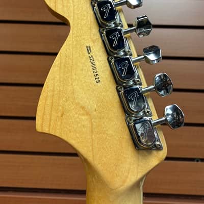 Fender Yngwie Malmsteen Artist Series Signature Stratocaster with Maple Fretboard 2006 - Vintage White image 13