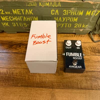 PedalPCB Fumble (JHS Fumble Boost Clone) – Powder-Coated Black Prismatic CosmosOverview image 1