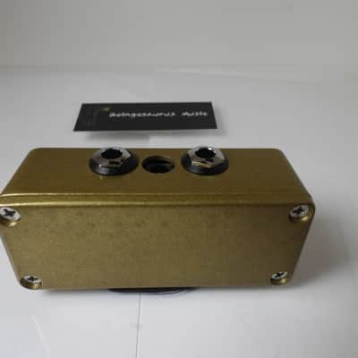 Oneder Fuzzhausen Danhausen Signature Fuzz Effects Pedal YOU ARE CURSED! image 8