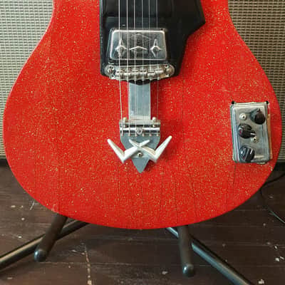 60's Wandre' Electric image 2