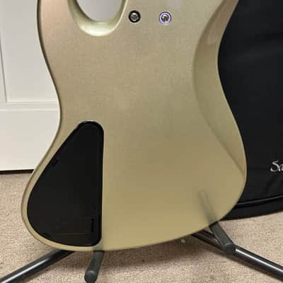 Sadowsky MetroExpress 21 Fret Vintage M/J Bass 5 String Maple Fretboard - Champagne Metallic image 4