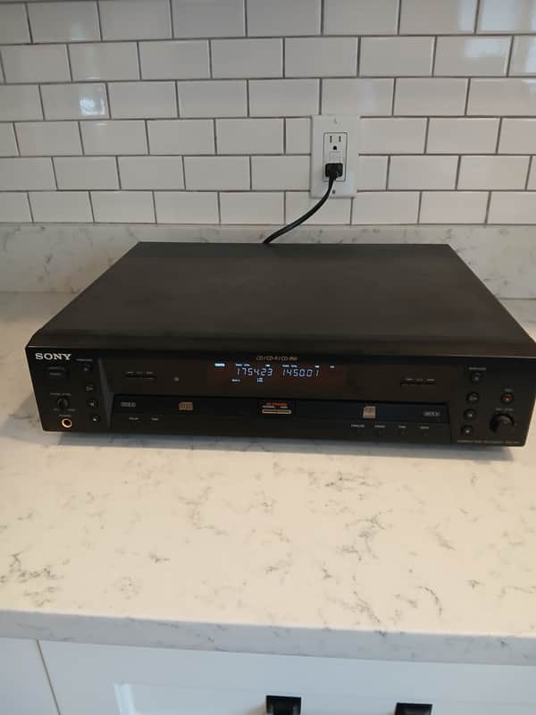 Sony RCD-W1 2001-2003