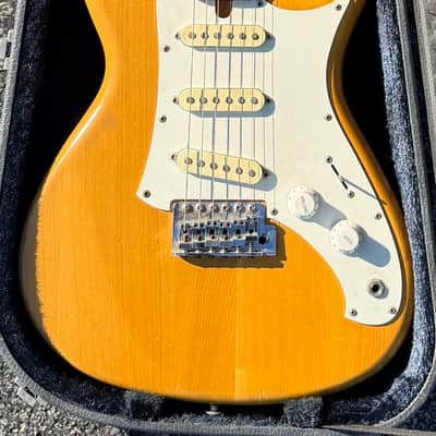 Early Aria Pro II RS Electric Guitar w/Flamed Maple Neck imagen 3