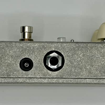 Lovepedal Custom Effects 5e3 Deluxe Silver (2-Knob) image 4