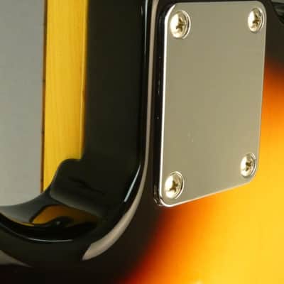 Fender Hama Okamoto Signature Precision Bass 2017 - Present - 3-TONS SUNBURST image 8