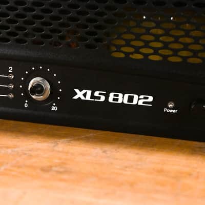 Crown XLS 802 2-Channel Power Amplifier CG010T9 image 5