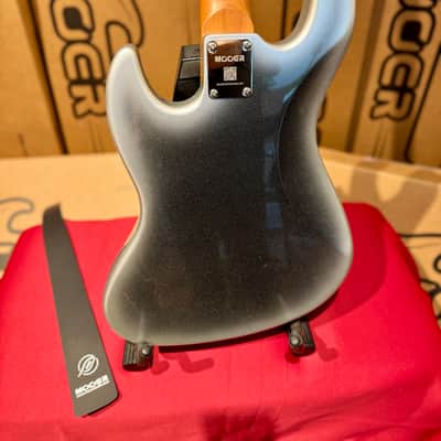 Immagine Mooer MBJ412 BASS DARK 4 Strings 2026 - DARK SILVER - 6