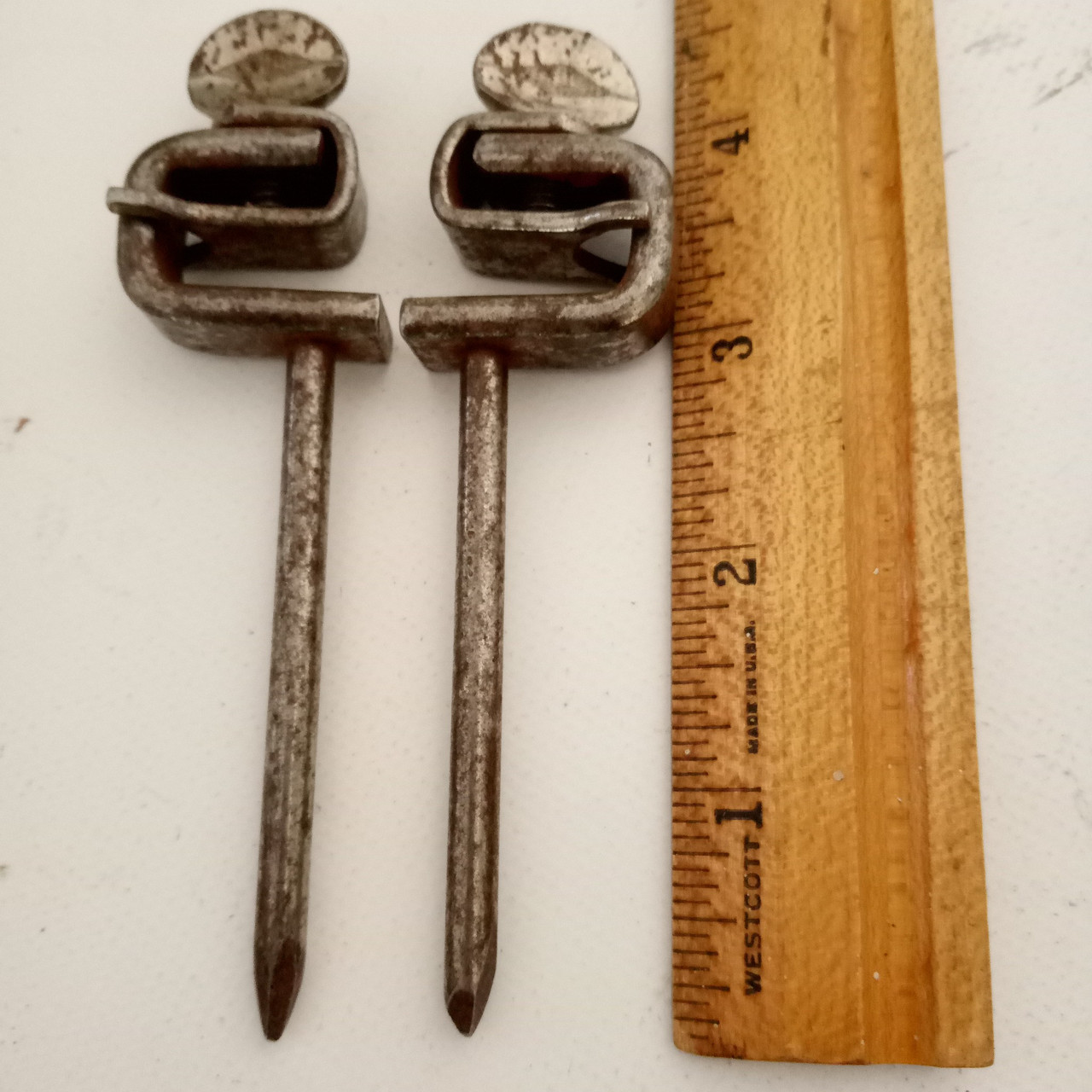 Leedy/Ludwig Bass Drum Clamp-On Spurs Mounts Fixed Spikes/Legs Nickel Vintage20s — main photograph