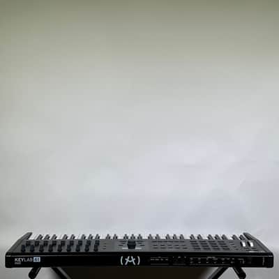 Arturia KeyLab 61 MkII MIDI Keyboard Controller image 9