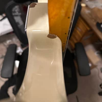 Fender Standard Stratocaster (modified) with Maple Fretboard 2006 - 2017 - Arctic White image 5