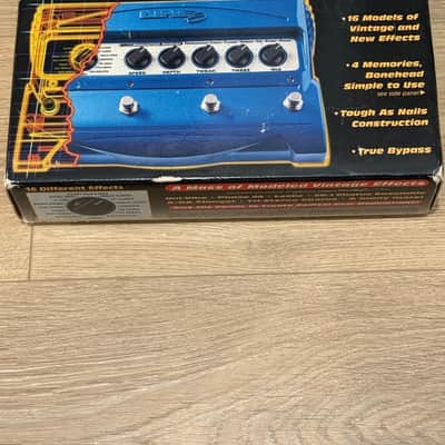Line 6 MM4 Modulation Modeler (Mint / Barely Used) w/ Box & Manual image 5