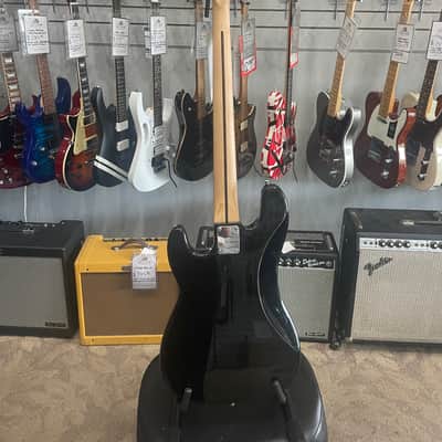 USED - FENDER STARCASTER PBass Black/White Guard image 6