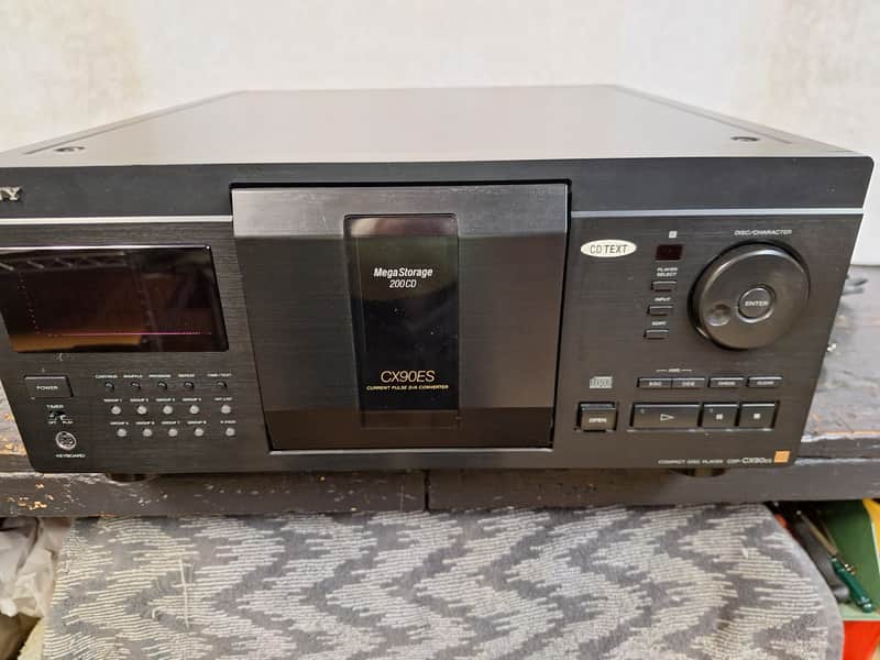 SONY CDP-CX90ES CD PLAYER/200 CD DISC CHANGER WITH REMOTE/WORKING
