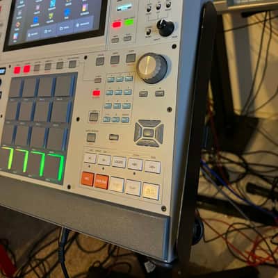 Akai MPC X Special Edition Standalone Sampler / Sequencer 2023 - Present - Grey image 12