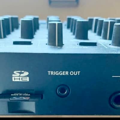 Roland TR-8S Drum Machine with Decksaver Sampler 808 image 6