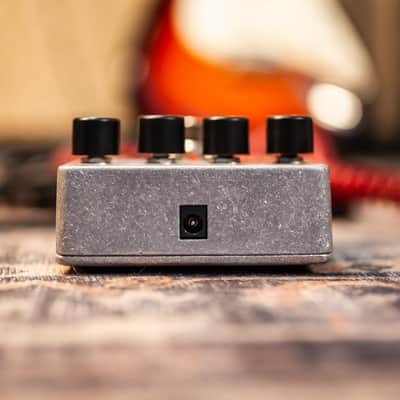 Electro-Harmonix Memory Boy Analog Delay Pedal image 8