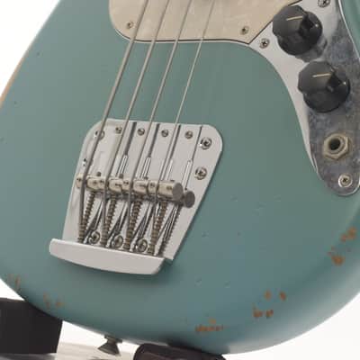 Fender Justin Meldal-Johnsen Road Worn Signature Mustang Bass 2025 Faded Daphne Blue 3385GR image 5