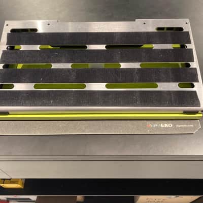 Fender Professional Pedal Board - Medium 2020 - Present - Black image 2