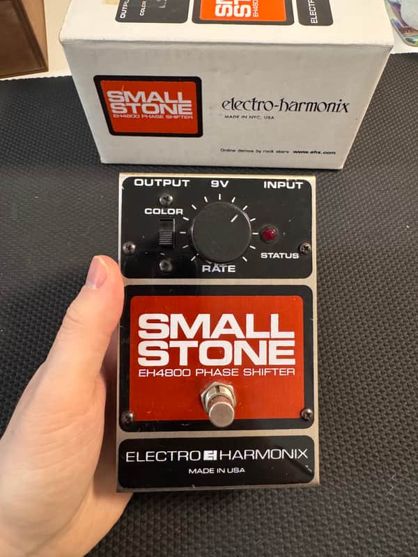 Electro-Harmonix Small Stone EH4800 Phase Shifter | Reverb France