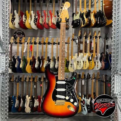 Fender   Stratocaster Stevie Ray Vaughan Srv Sunburst Signature image 2