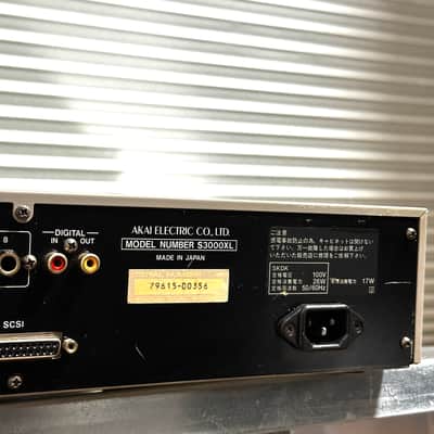 Akai S3000XL MIDI Stereo Digital Sampler with Zip Drive & New Disk image 6