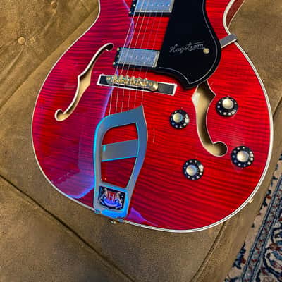 Hagstrom 67’ Viking II “Elvis Come Back Special 68” Replica Free Case image 12