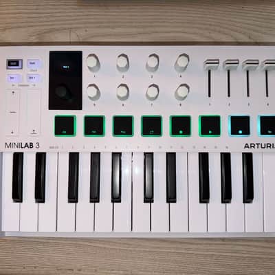 Arturia MiniLab MkII 25-Key MIDI Controller 2017 - Present - White