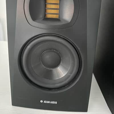Adam T5V Monitor Pair image 3