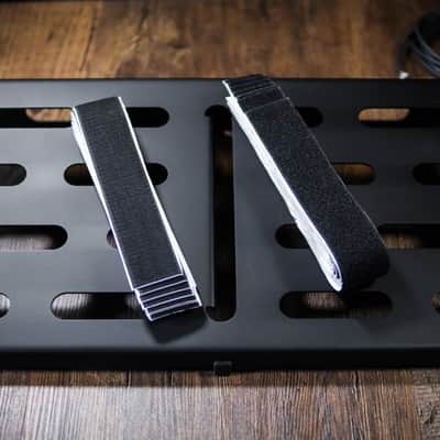 MONO Pedalboard Medium Black + Tour Accessory Case 2.0 Black image 5