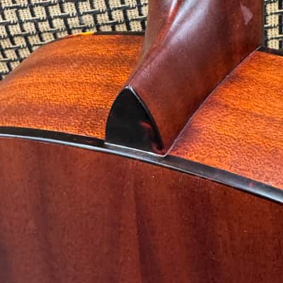 Eastman E1 OOSS Acoustic Guitar With Gig Bag image 9