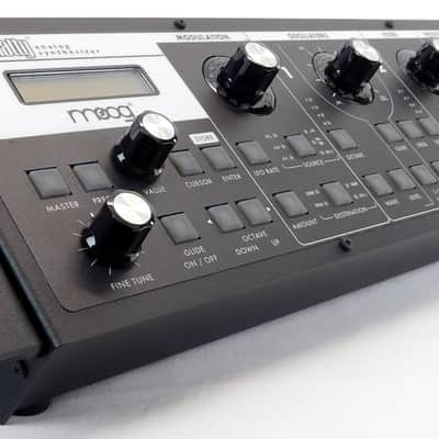 MOOG Slim Phatty Analog Synthesizer Desktop + Neuwertig + OVP + 1,5J Garantie
