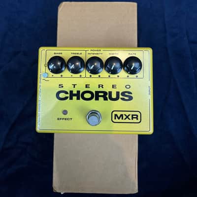 MXR M-134 Stereo Chorus Effects Pedal Pre-owned with Box image 1