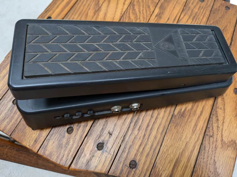 Behringer HB01 Hell Babe Wah Pedal 2010s - Black image 1