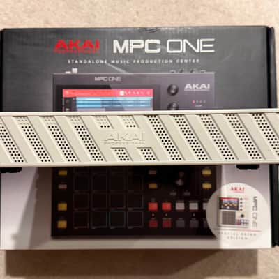 Akai MPC One Standalone MIDI Sequencer Retro Edition 2021 - Present - Grey image 13