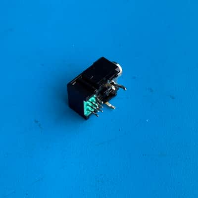 Immagine CASIO MT-35 Vintage Keyboard Replacement Part: Headphones 1/8" TRS Socket - 3