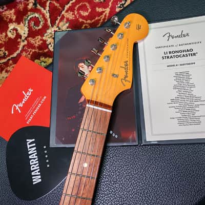 *NEW IN BOX* 2025 Fender Japan Artist Series, Li Ronghao Stratocaster Vintage Shell Pink, Tokyo Harajuku Flagship Store Exclusive Limited Edition 🔥 image 3