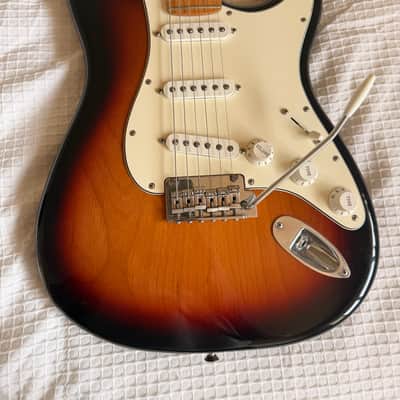 Fender Player Stratocaster 2021 - 3 Tone Sunburst - Excellent Condition - Fender Gig Bag image 1