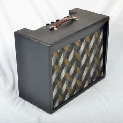 1959 Martin 112 Tube Combo Amp – Rowe-DeArmond Built – Serviced & Ready to Play – Tweed Deluxe Tone image 8