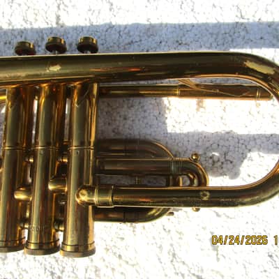 Holton Collegiate Cornet, 1940, Gold, Case, Very Clean image 11