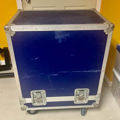 ABM 410T 8om 600w ABM ABM 115 8ohm 300w 2009 with ATA travel cases and padded covers image 8