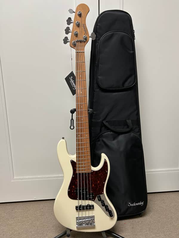 Sadowsky MetroExpress Hybrid P/J Bass 5-String with Pau Ferro Fretboard - Olympic White image 1