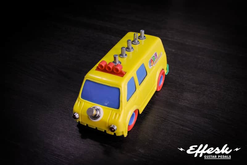 Effesk Fuzz Bus image 1