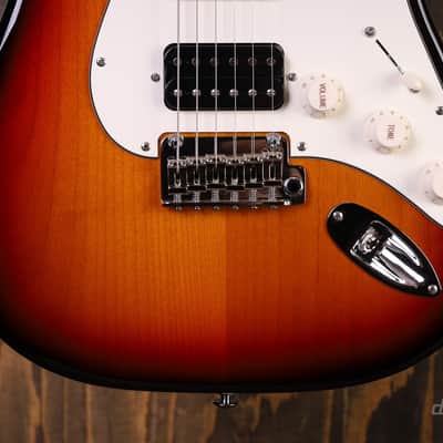 Suhr Classic S 3 Tone Burst image 4